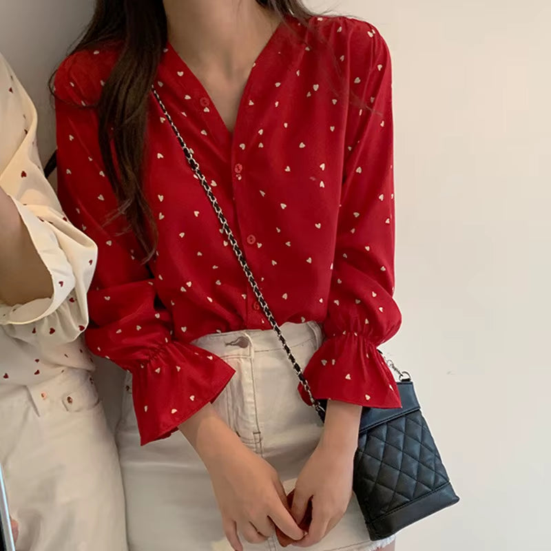 Spring and Autumn Fashion V-Neck Love Print Shirt Sweet Fashion Long Sleeve Loose Petal Sleeve Blouse